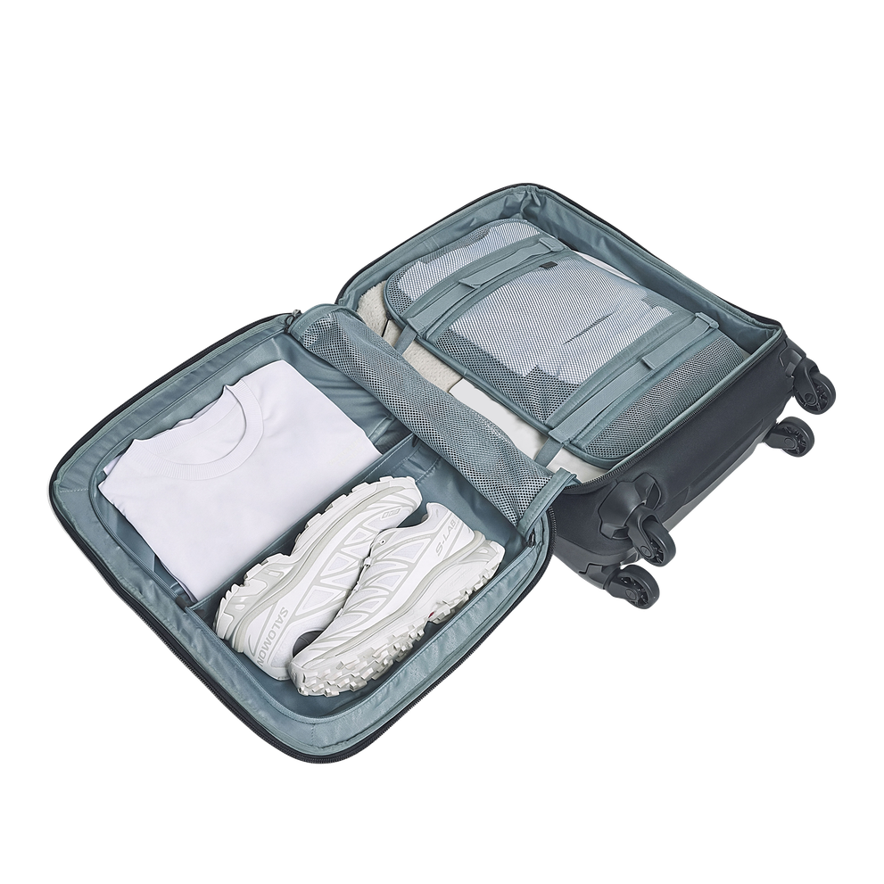 Thule Subterra 2 carry-on spinner black