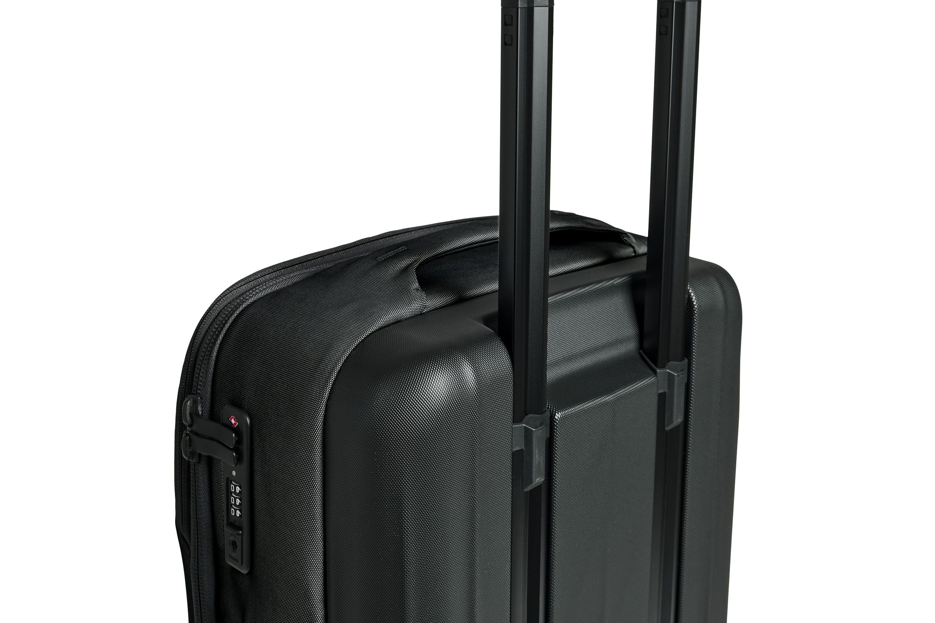 Thule Subterra 2 carry on spinner black