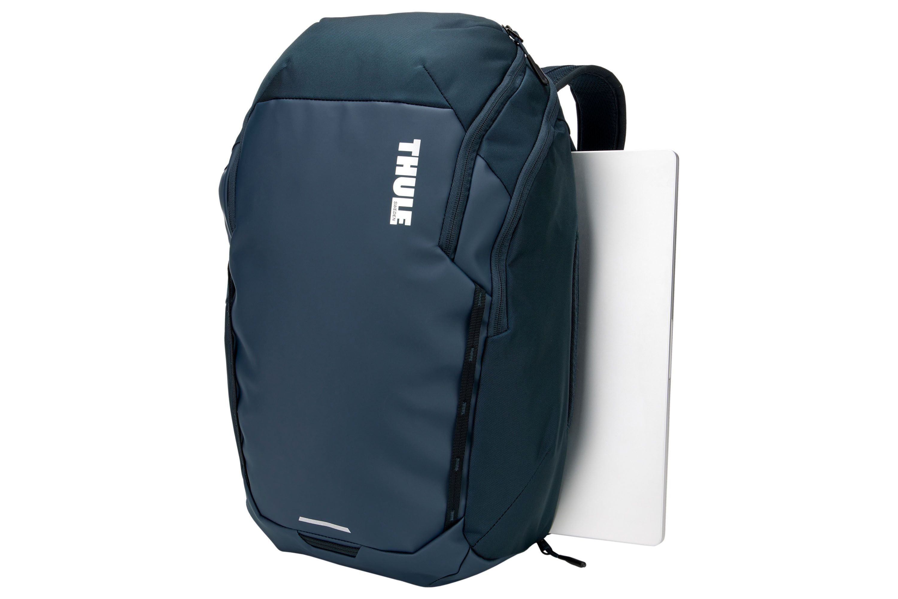 Thule Chasm backpack 26L darkest blue
