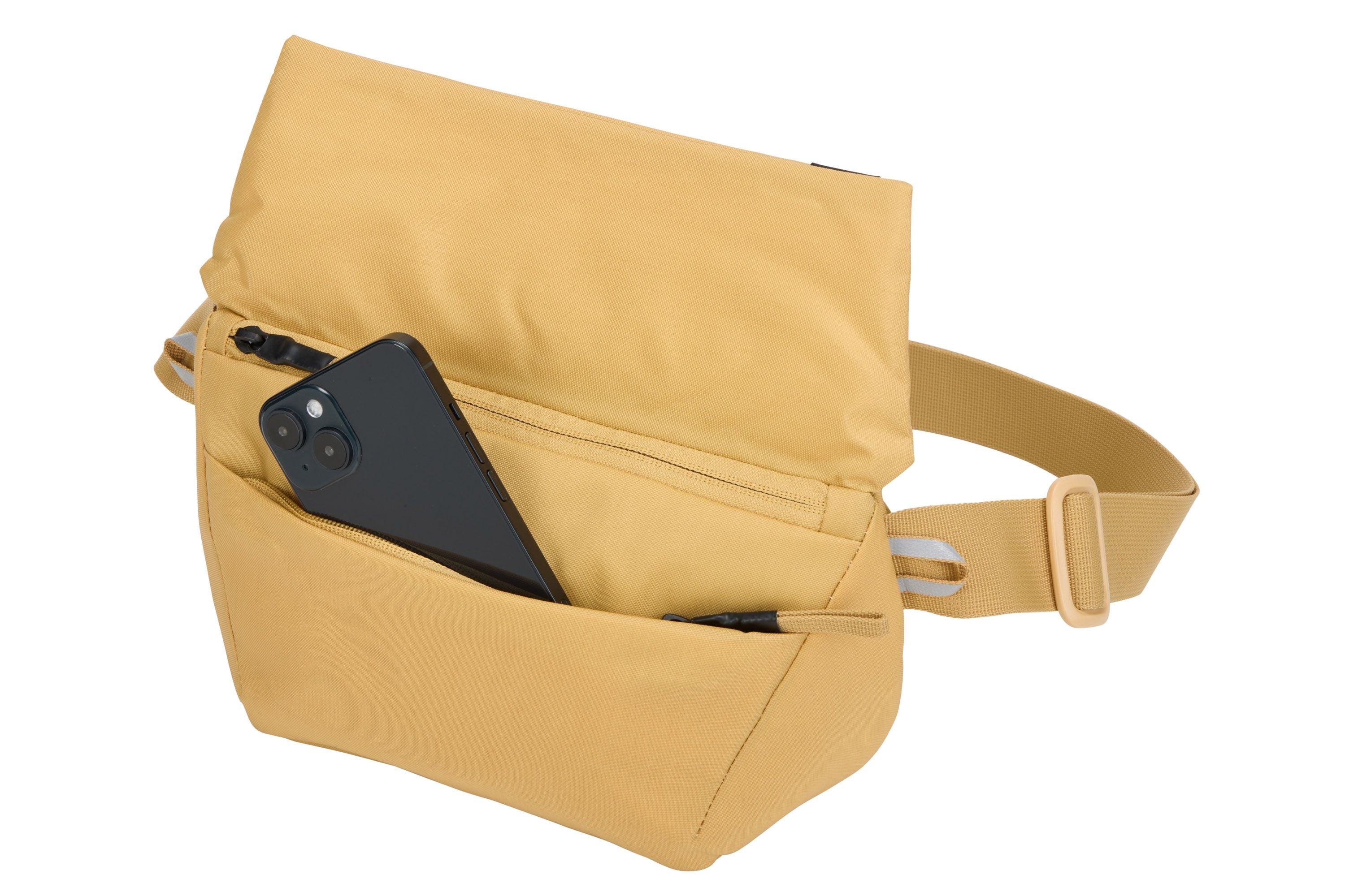 Thule EnRoute sling bag 2L pale yellow