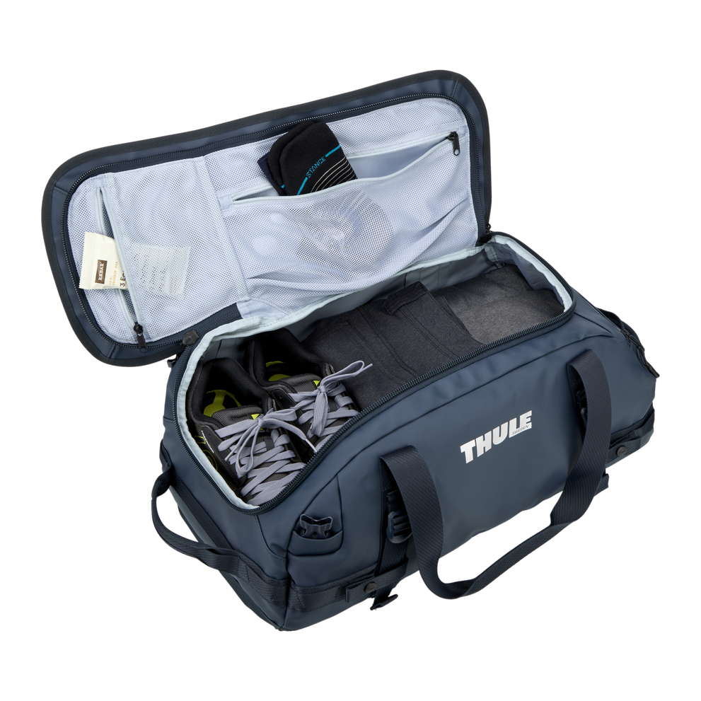 Thule Chasm 40L duffel darkest blue