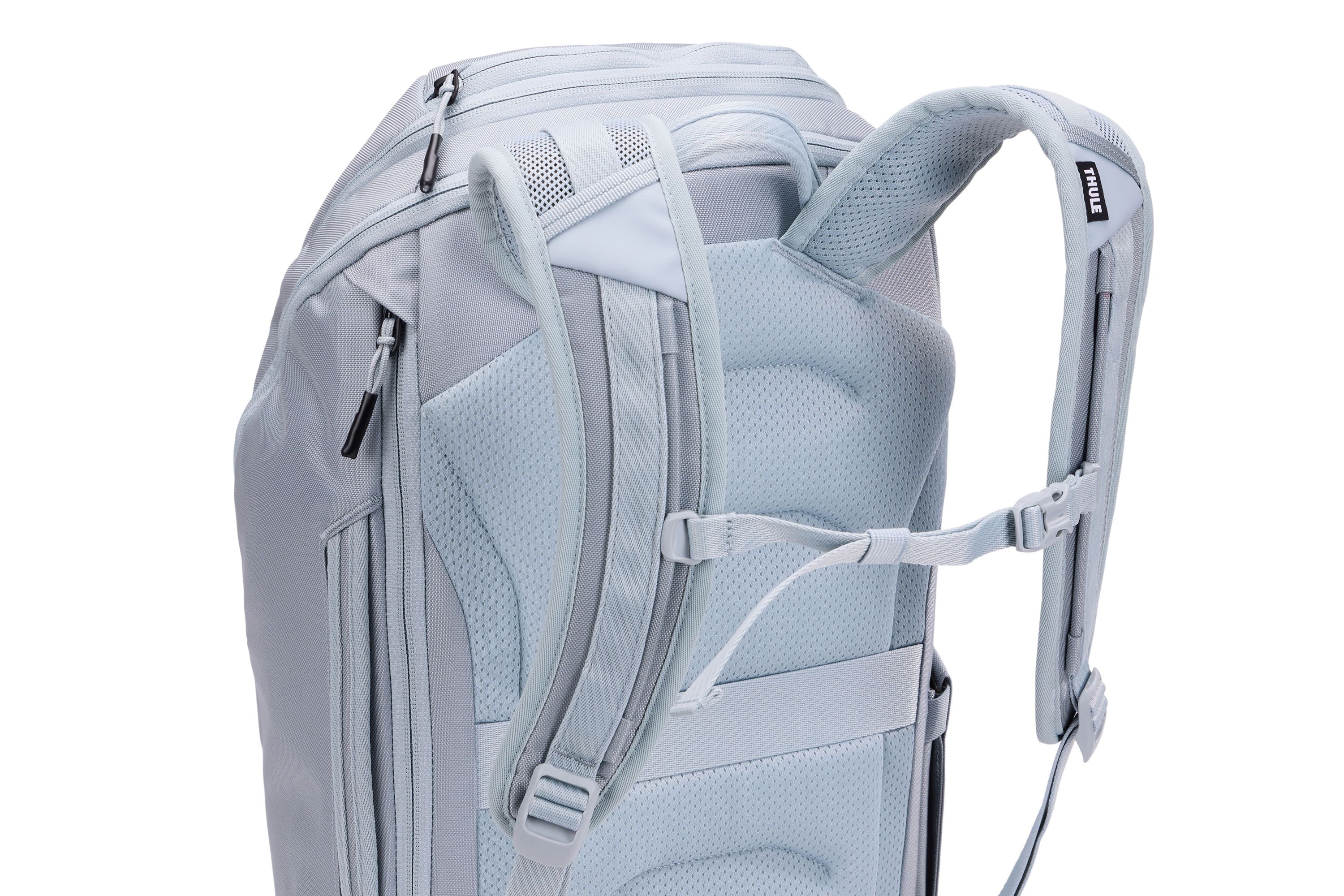 Thule Chasm laptop backpack 26L soft blue