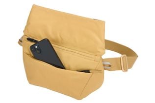 Thule EnRoute sling bag 2L pale yellow