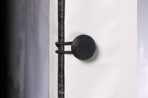 Smart connection in Thule Rain Blocker G2 Side