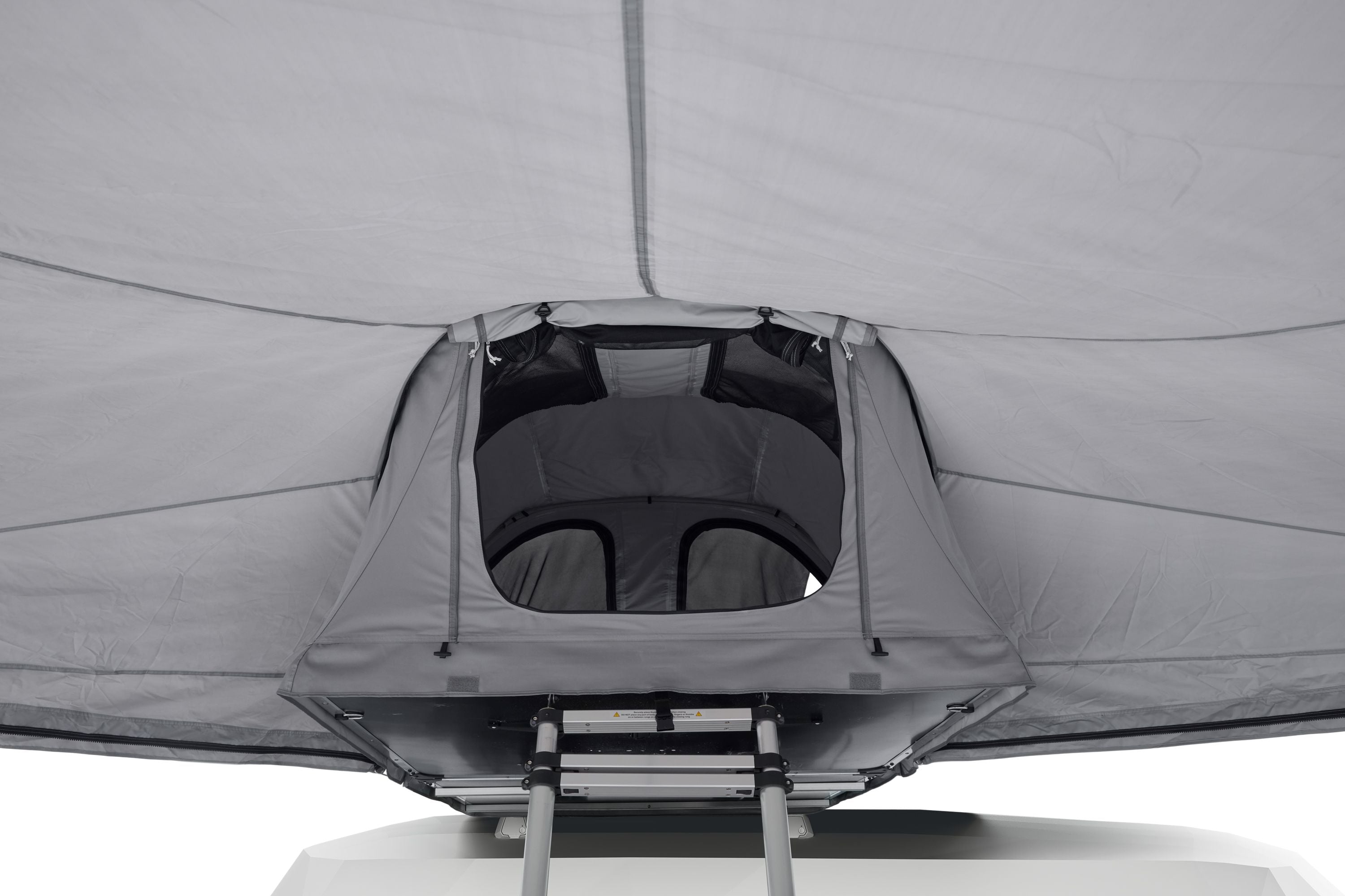 Thule Approach awning 2 feature