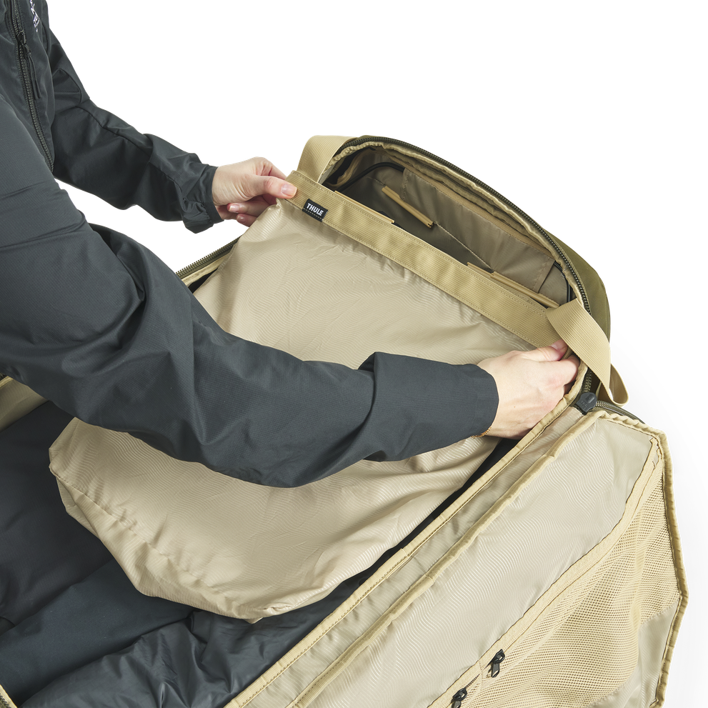 Thule EnRoute 90L wheeled duffel natural green