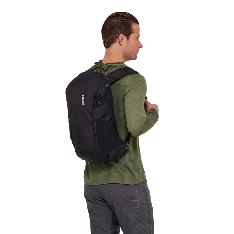 Thule AllTrail 18L daypack with rain cover black