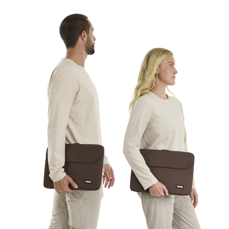 Thule Lithos sleeve MacBook Pro 16'' nuanced brown