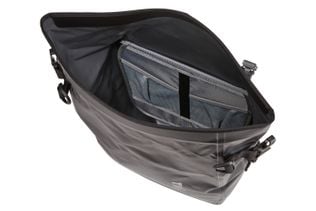 Thule Shield Pannier Small TSP2213 three interior pockets