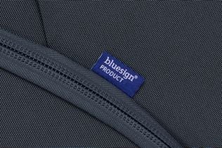 Thule Subterra 2 checked spinner TSA lock dark slate