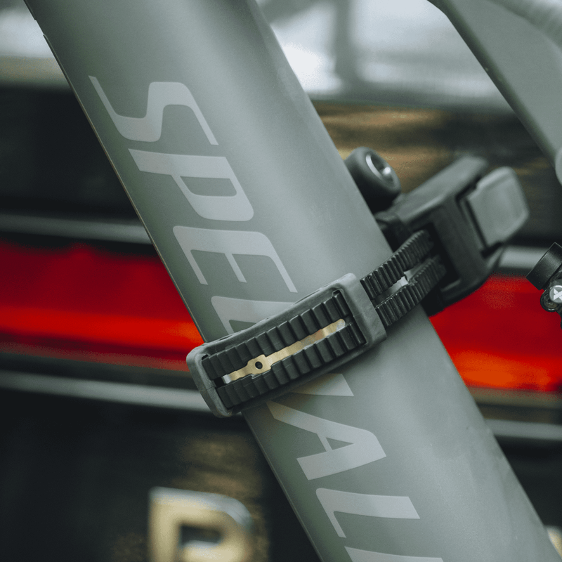 Close-up of a bike attached to the Thule Epos towbar bike rack.