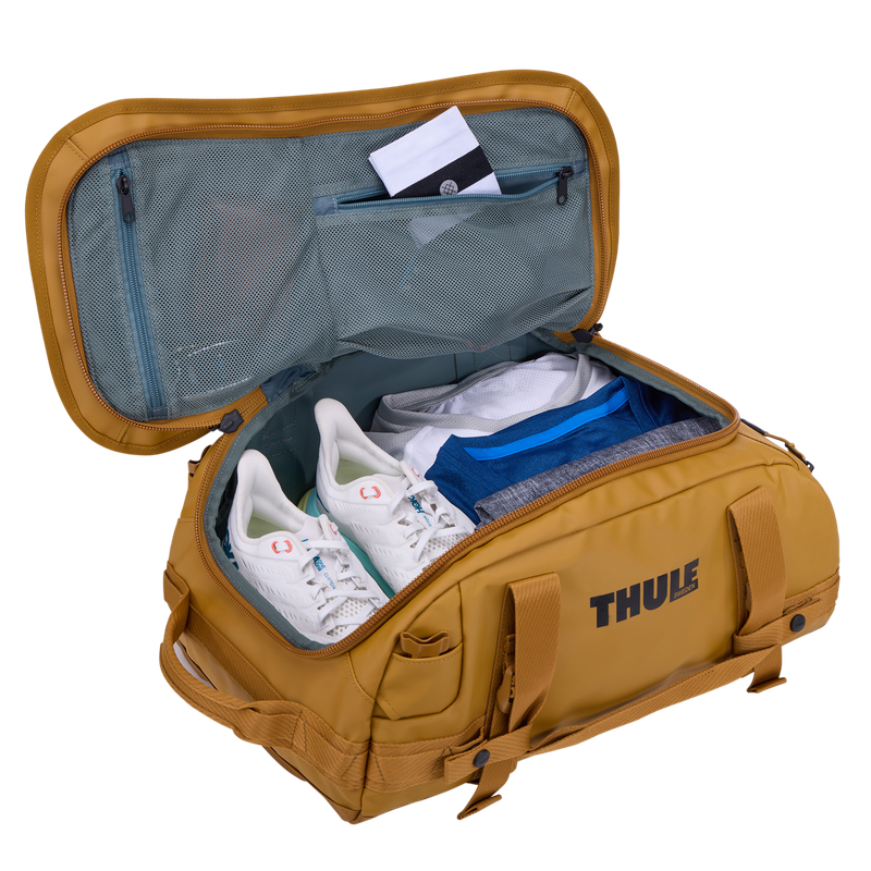 Thule Chasm 30L duffel bag golden brown