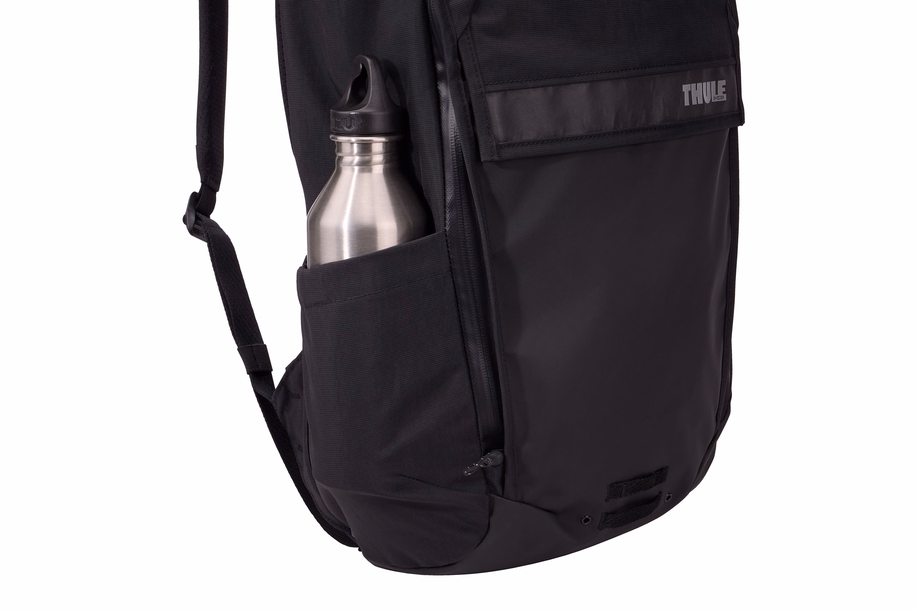 Thule Paramount commute bike backpack 20L feature