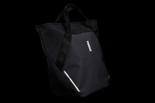 Thule Chasm tote with InLock 25L black