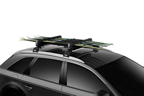 Thule SnowPack Extender 732507 with skis