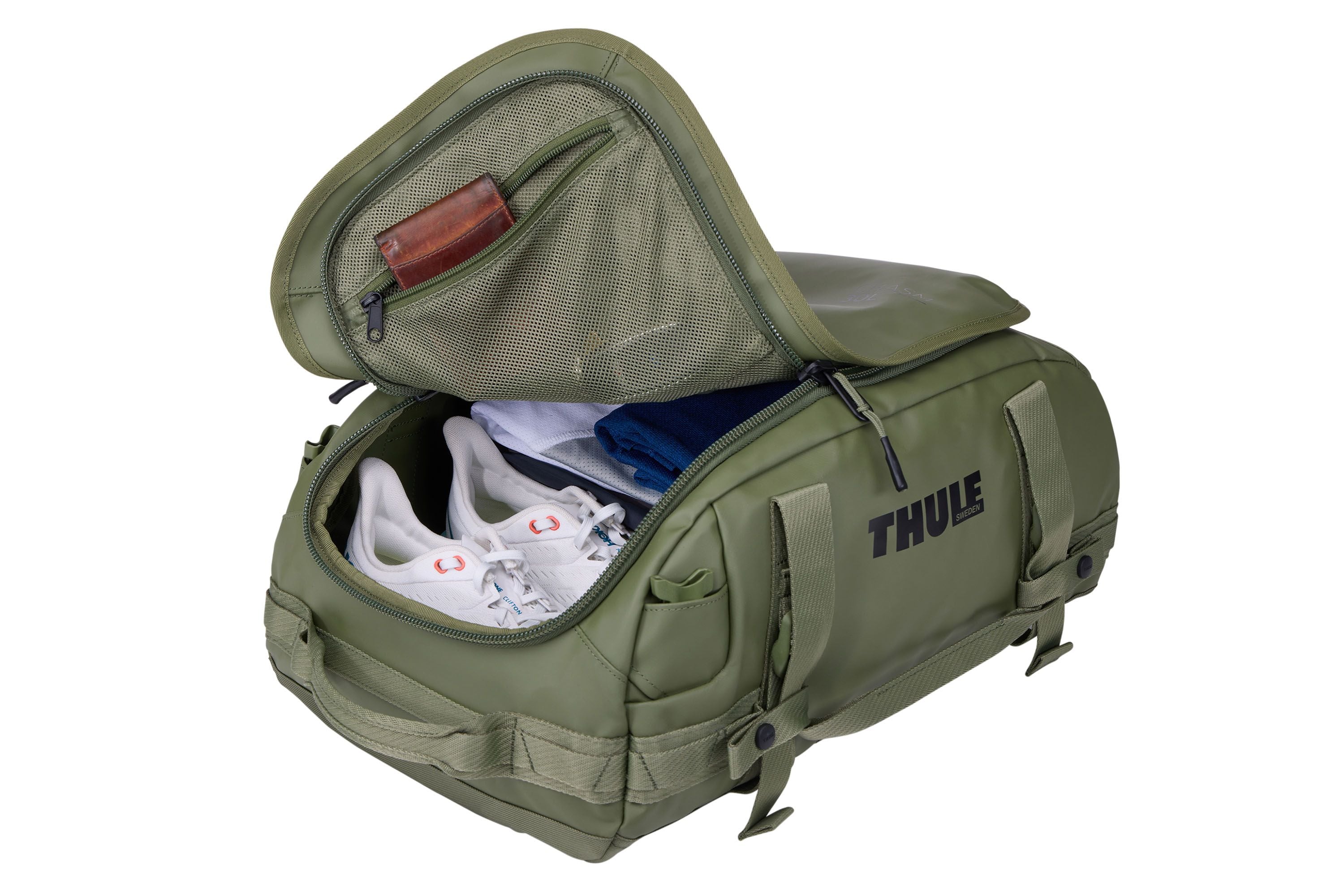 Thule Chasm 30L duffel olivine