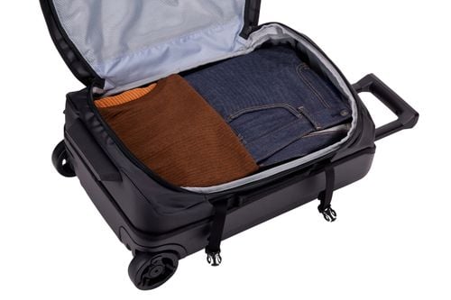 Thule Chasm carry on black