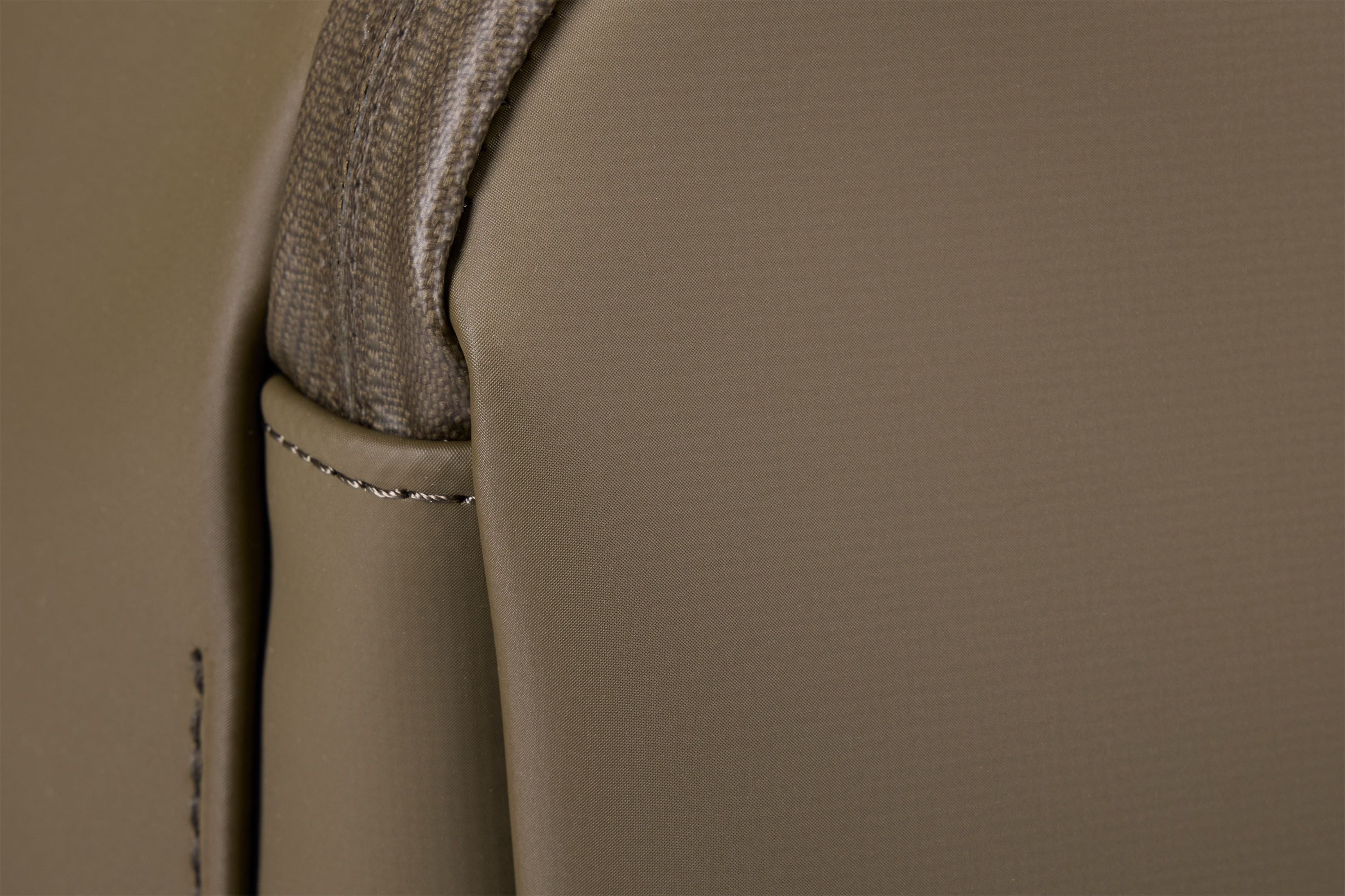 Thule Chasm gear cube medium deep khaki