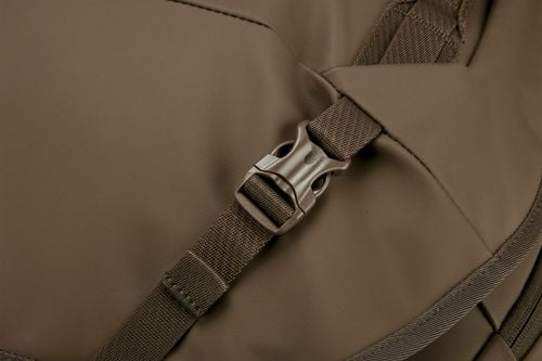 Thule Chasm wheeled duffel suitcase deep khaki
