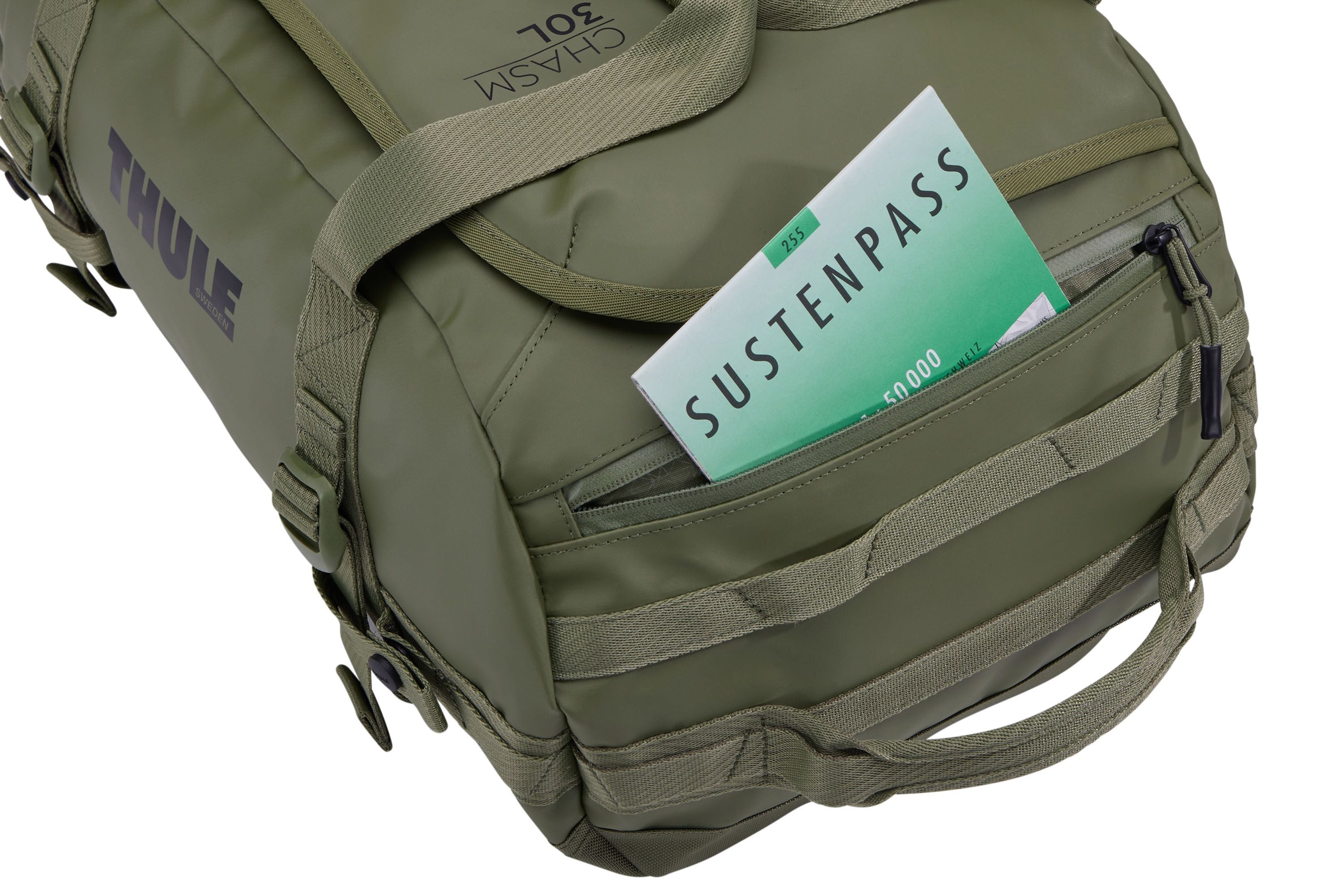 Thule Chasm 30L duffel olivine