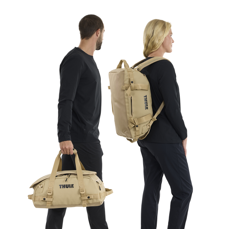 Thule Chasm 30L duffel bag gentle beige