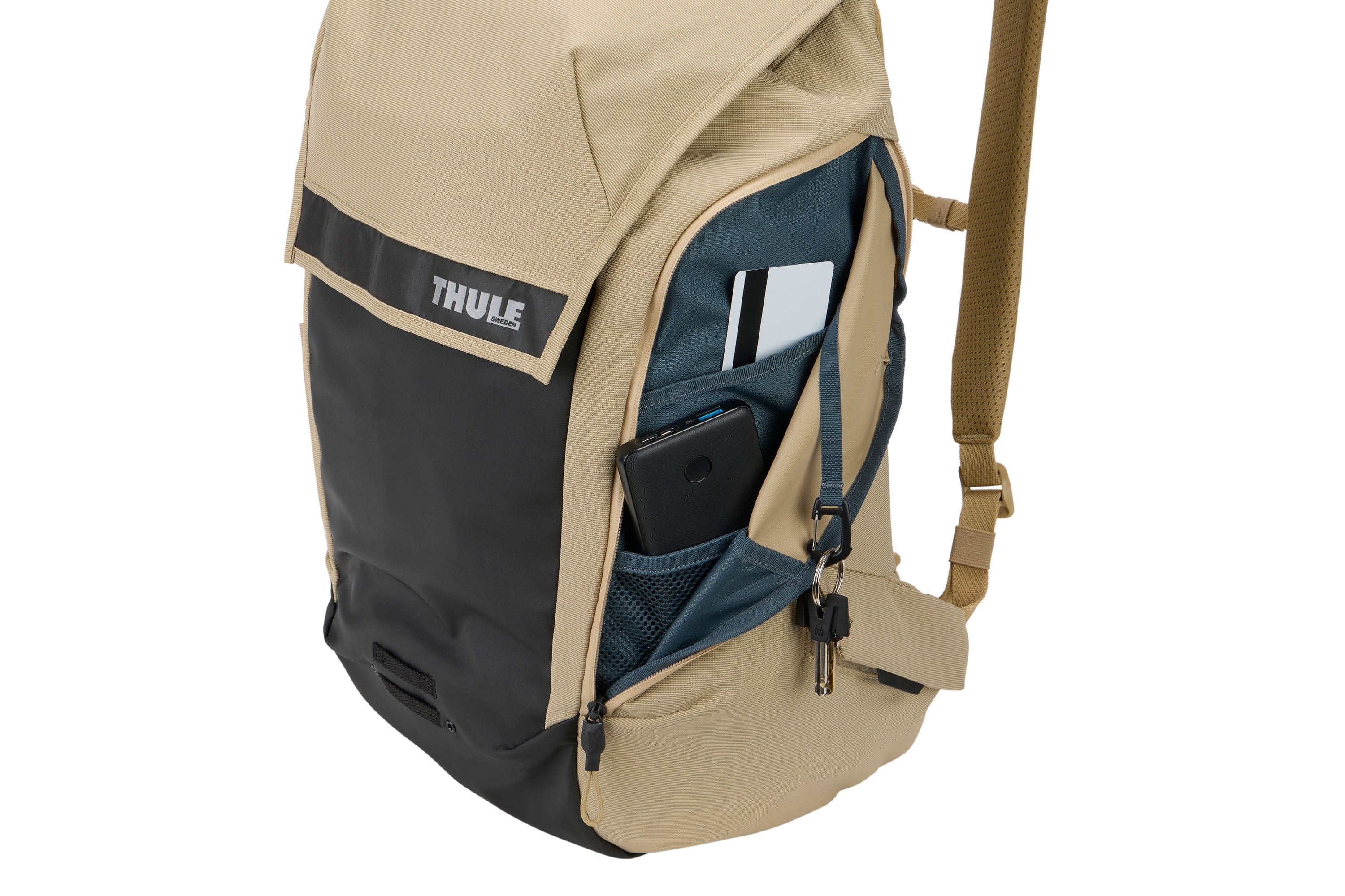 Thule Paramount commute bike backpack 28L gentle beige