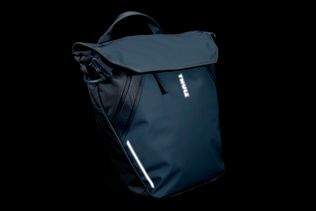 Thule Chasm tote with InLock 25L mid blue