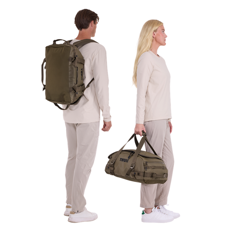 Thule Chasm 30L duffel bag deep khaki