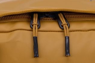 Thule Chasm 30L duffel golden