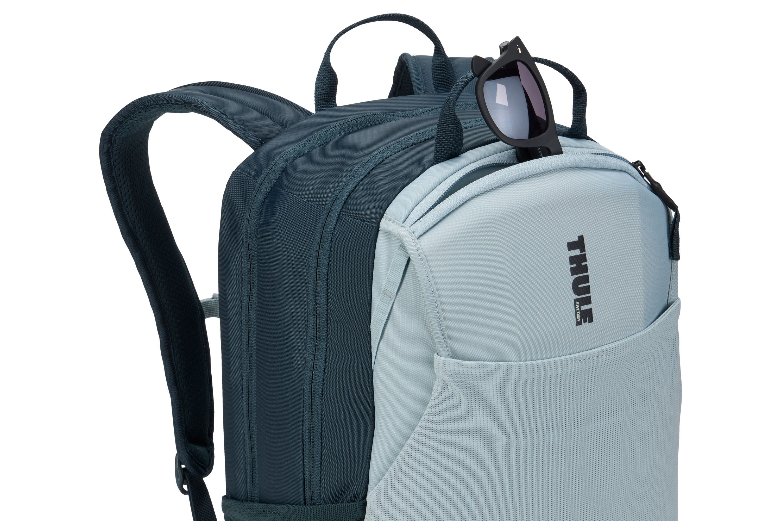Thule EnRoute backpack 26L soft blue/darkest blue