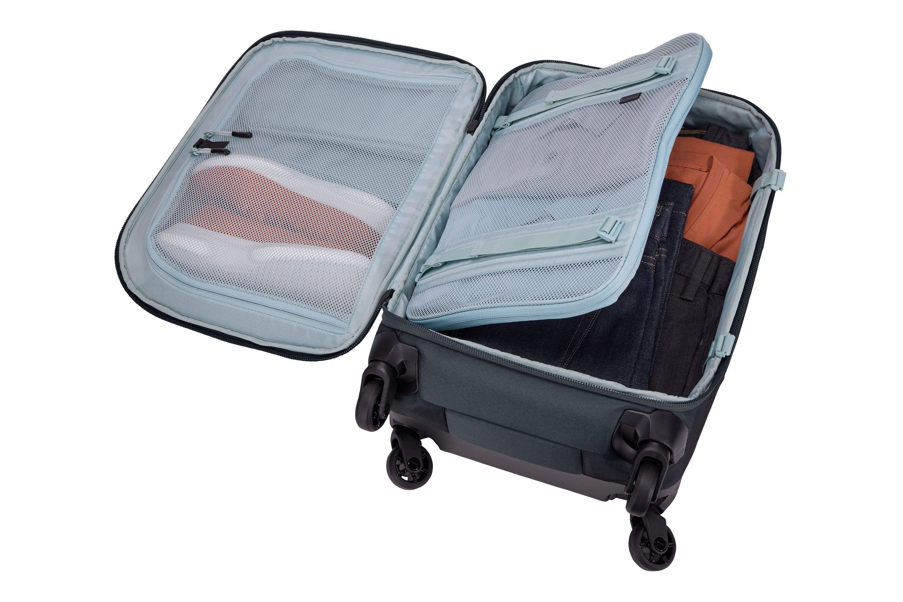 Thule Subterra 2 carry on spinner dark slate