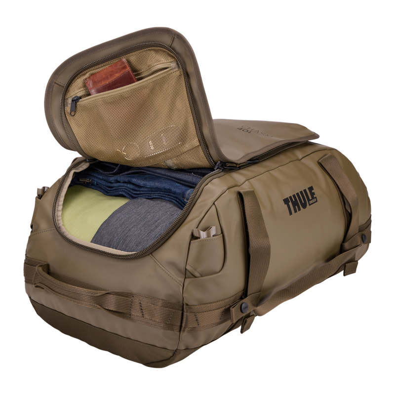 Thule Chasm 40L duffel bag deep khaki