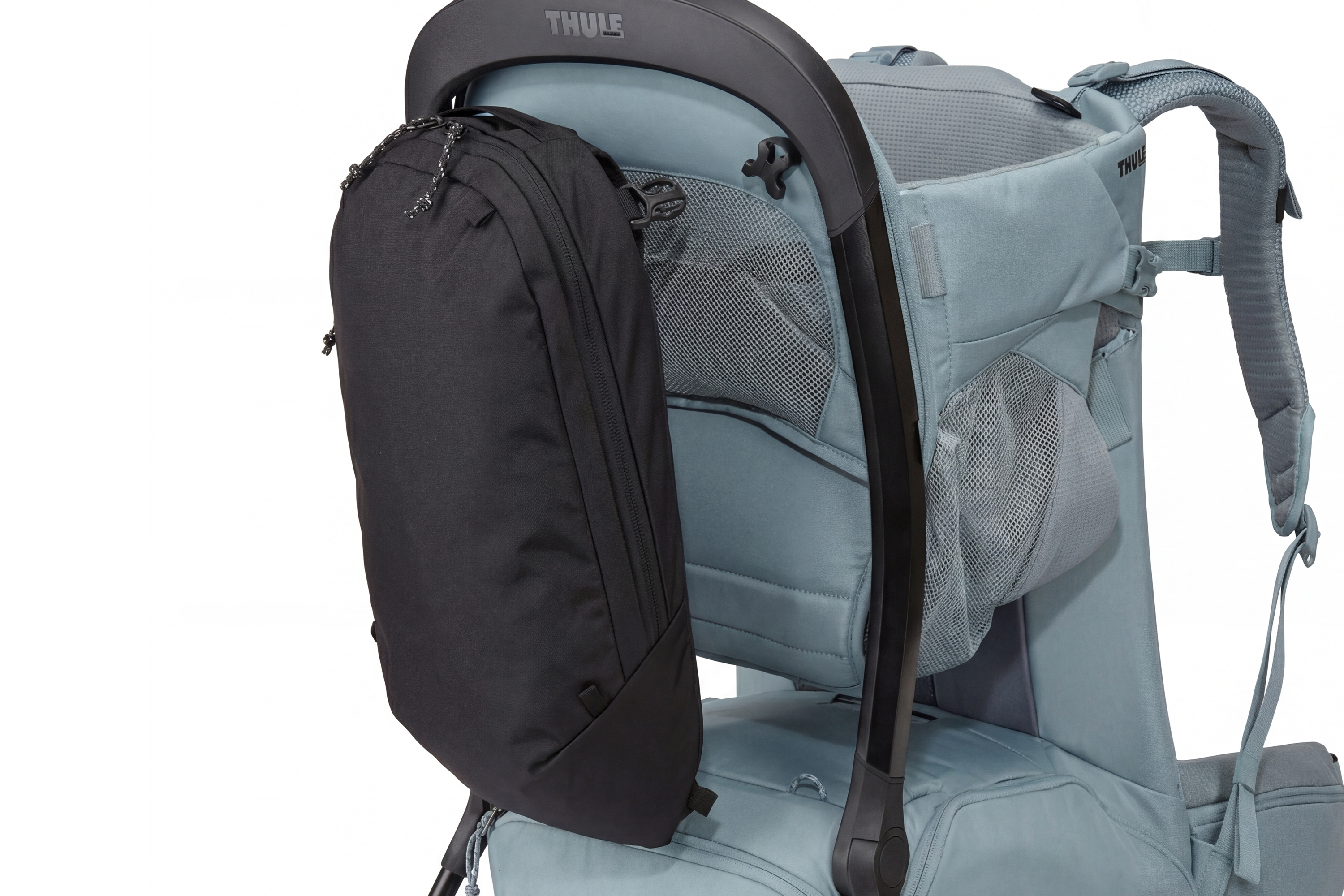 Thule Sapling sling pack Feature - Easily connect