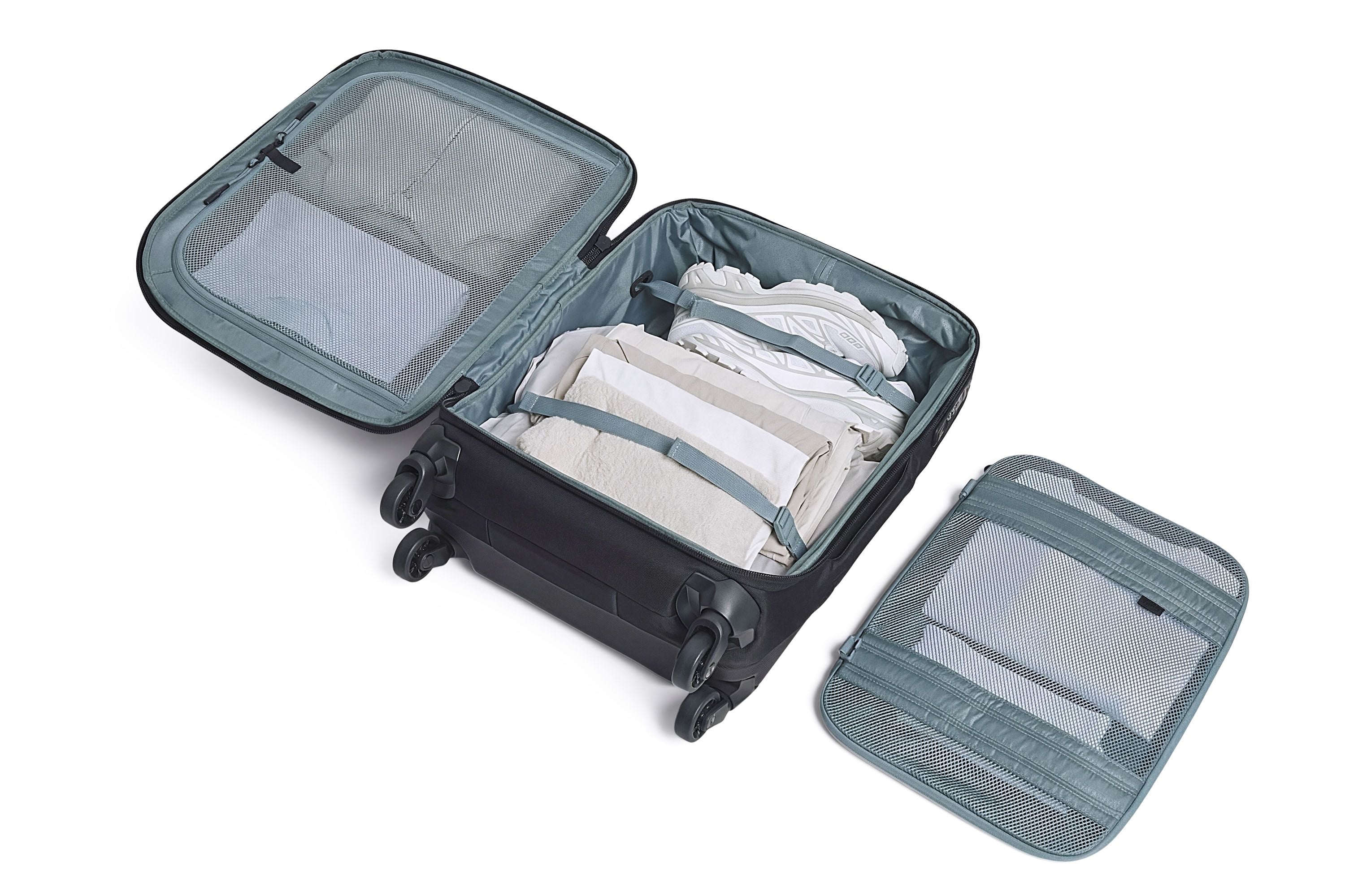 Thule Subterra 2 widebody carry on spinner TSA lock black
