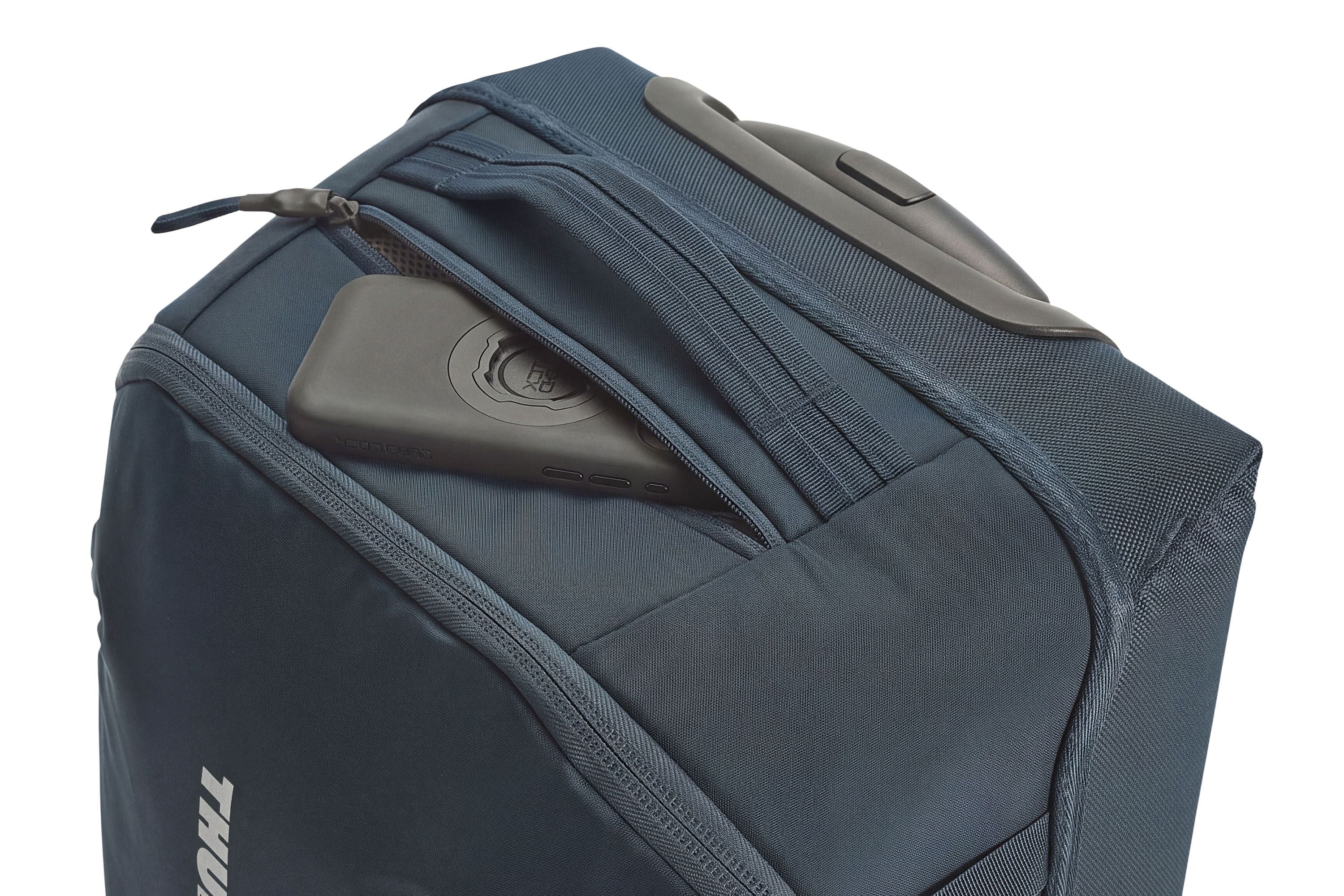 Thule EnRoute carry on darkest blue