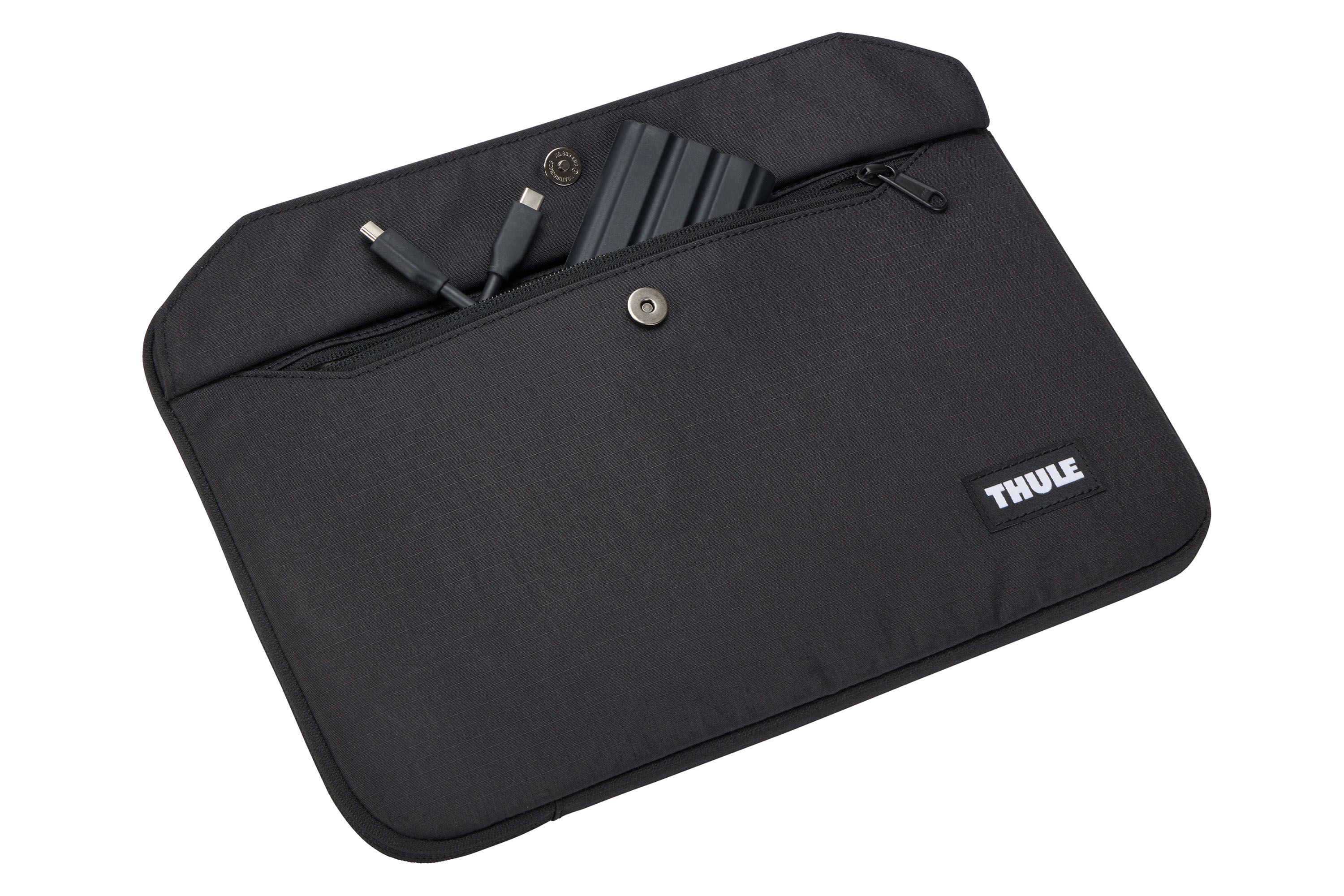 Thule Lithos sleeve MacBook Air 13'' black