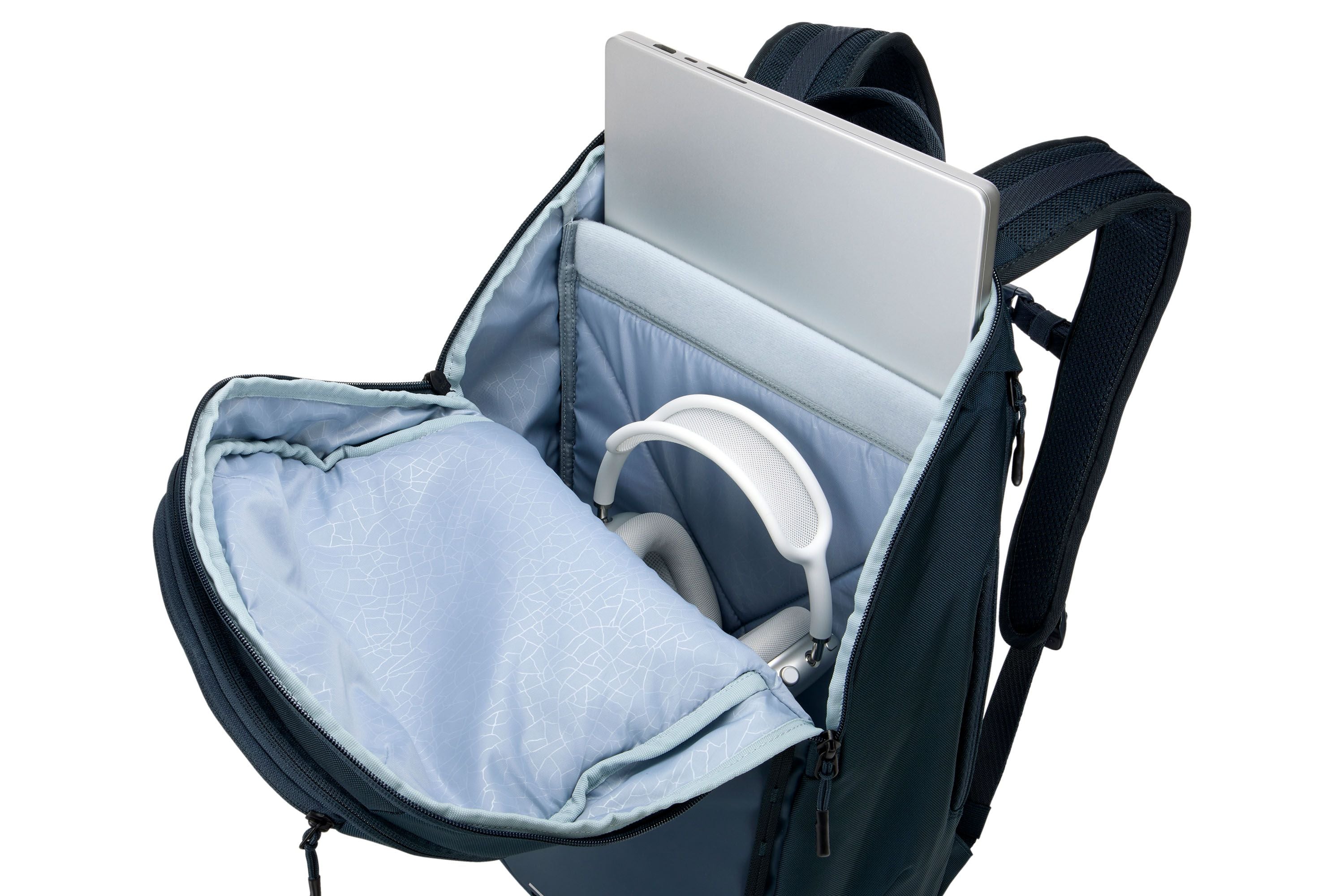 Thule Chasm backpack 26L darkest blue