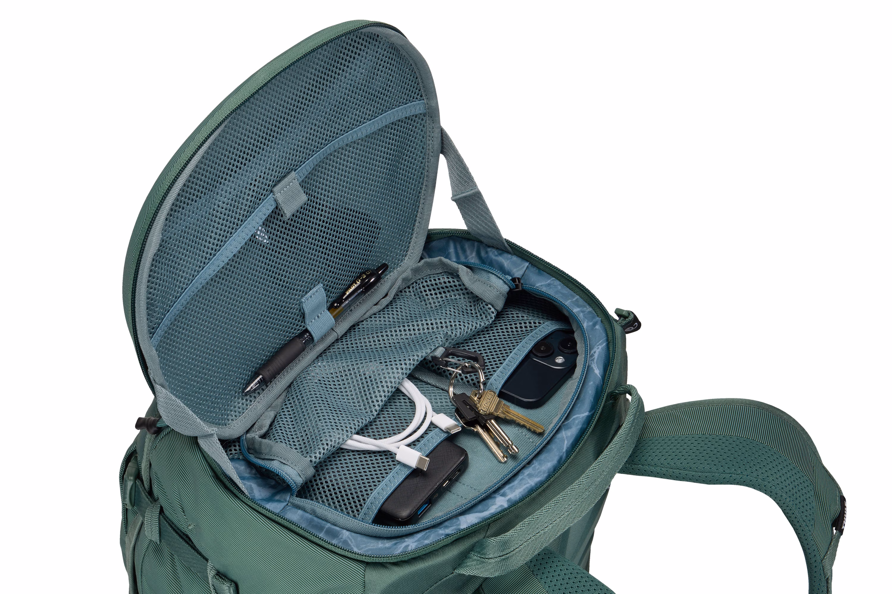 Thule Landmark 60L feature