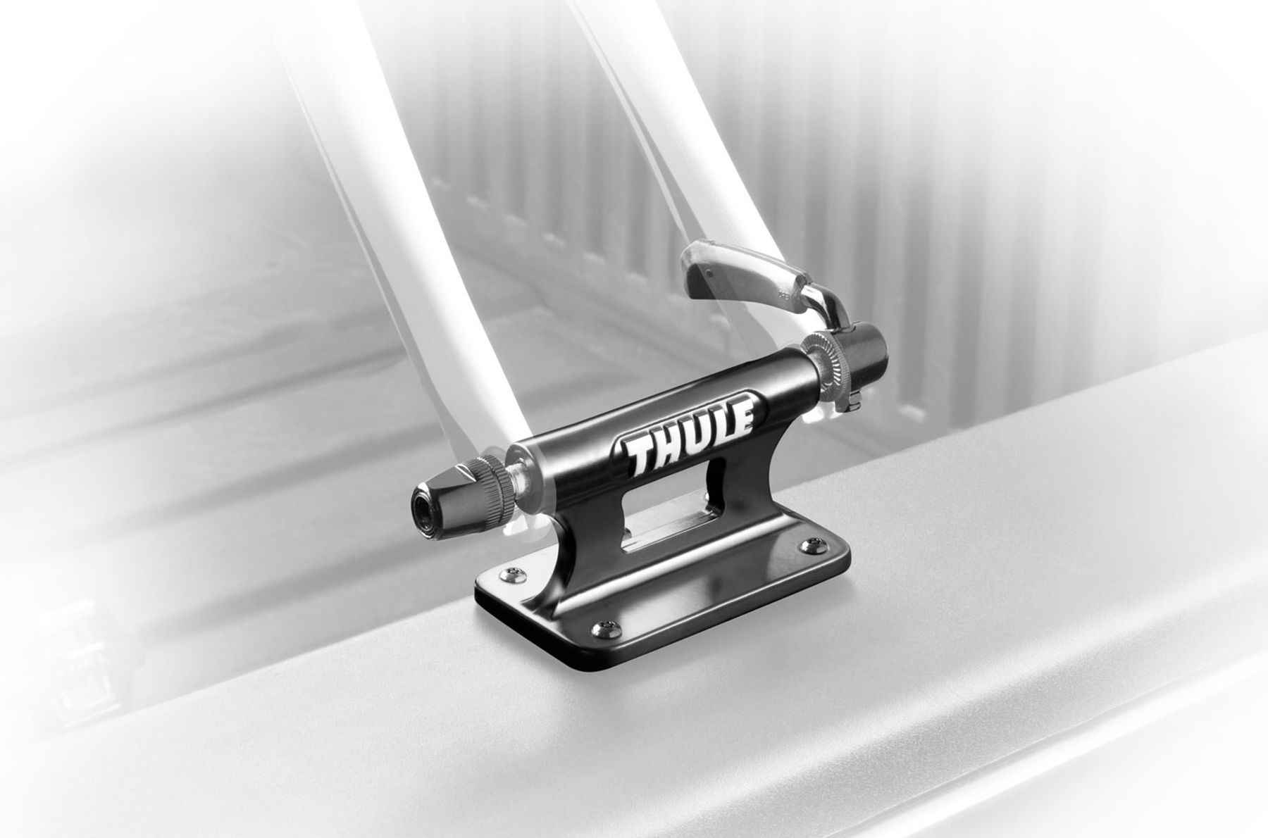 Thule Low Rider 821 Front fork mounted bike carrier 