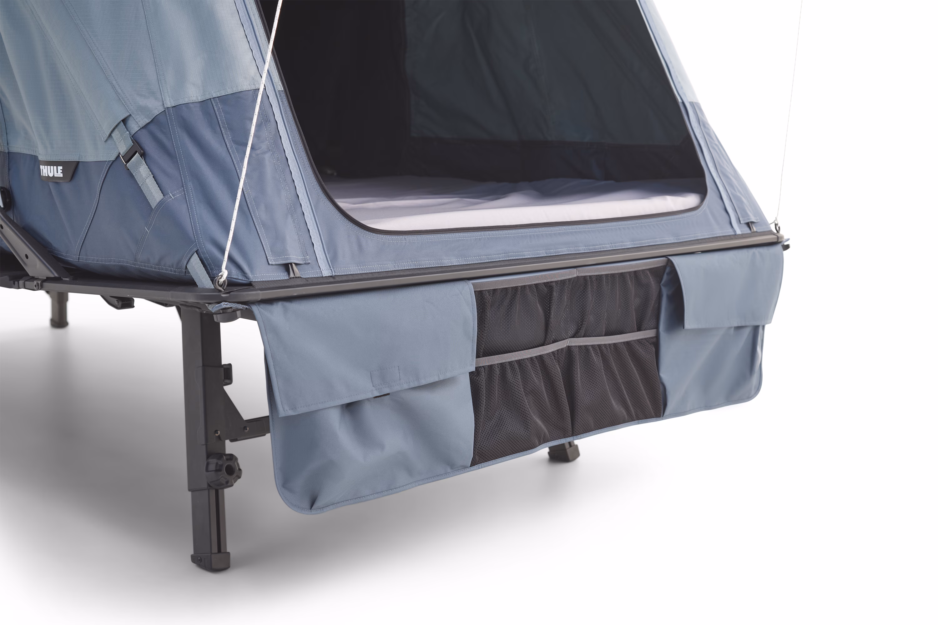 Thule Outset organizer feature