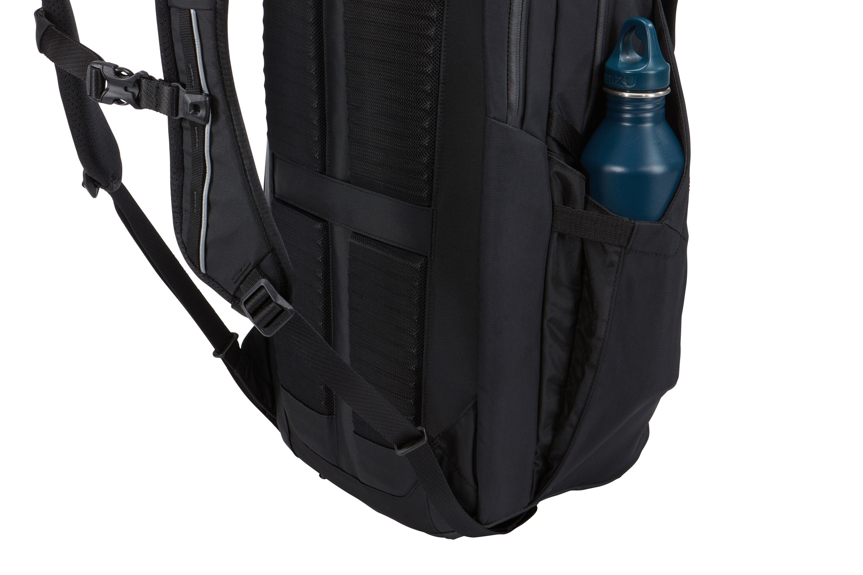 Thule Paramount Commuter Backpack 27L 3204731 large side pocket