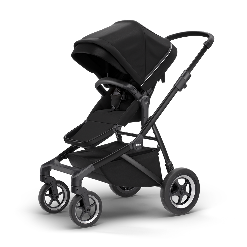 Thule Sleek city stroller midnight black on black