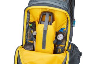 Thule Rail Backpack 18L 3204482 internal pockets