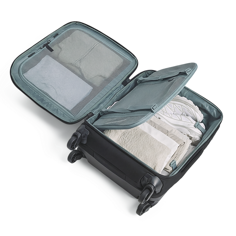 Thule Subterra 2 widebody carry-on spinner TSA black