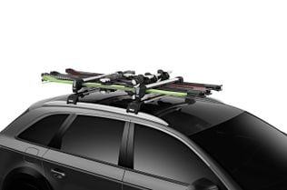 Thule SnowPack Extender 7325 with skis