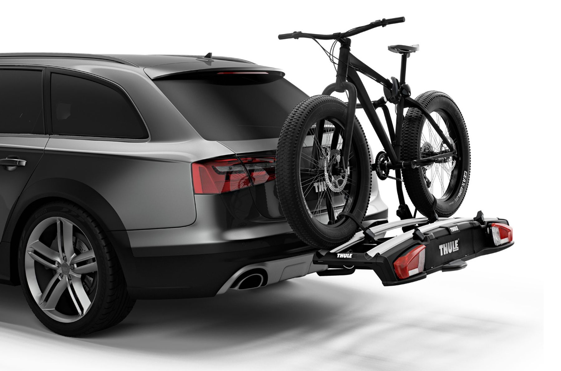 Thule VeloSpace XT 2 (938) - on car with fat bike