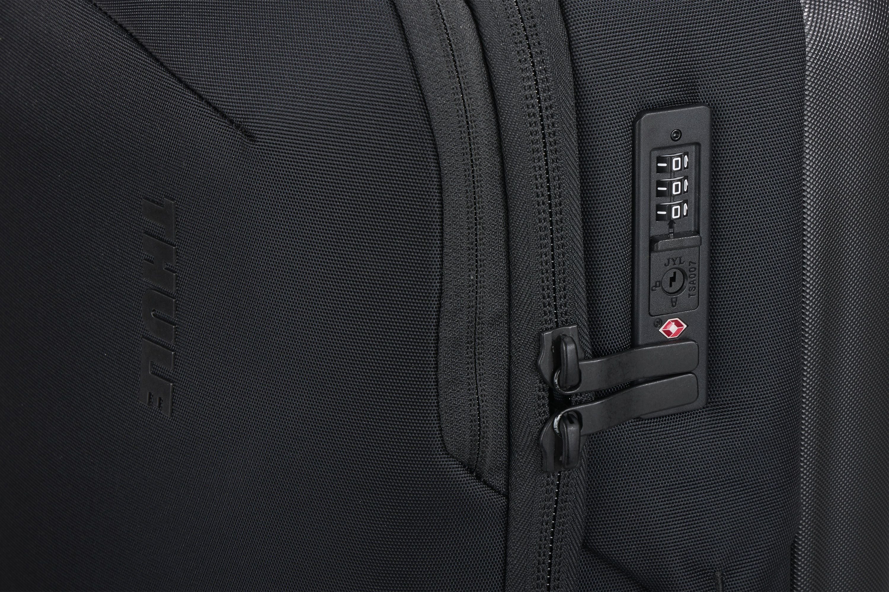 Thule Subterra 2 widebody carry on spinner TSA lock black