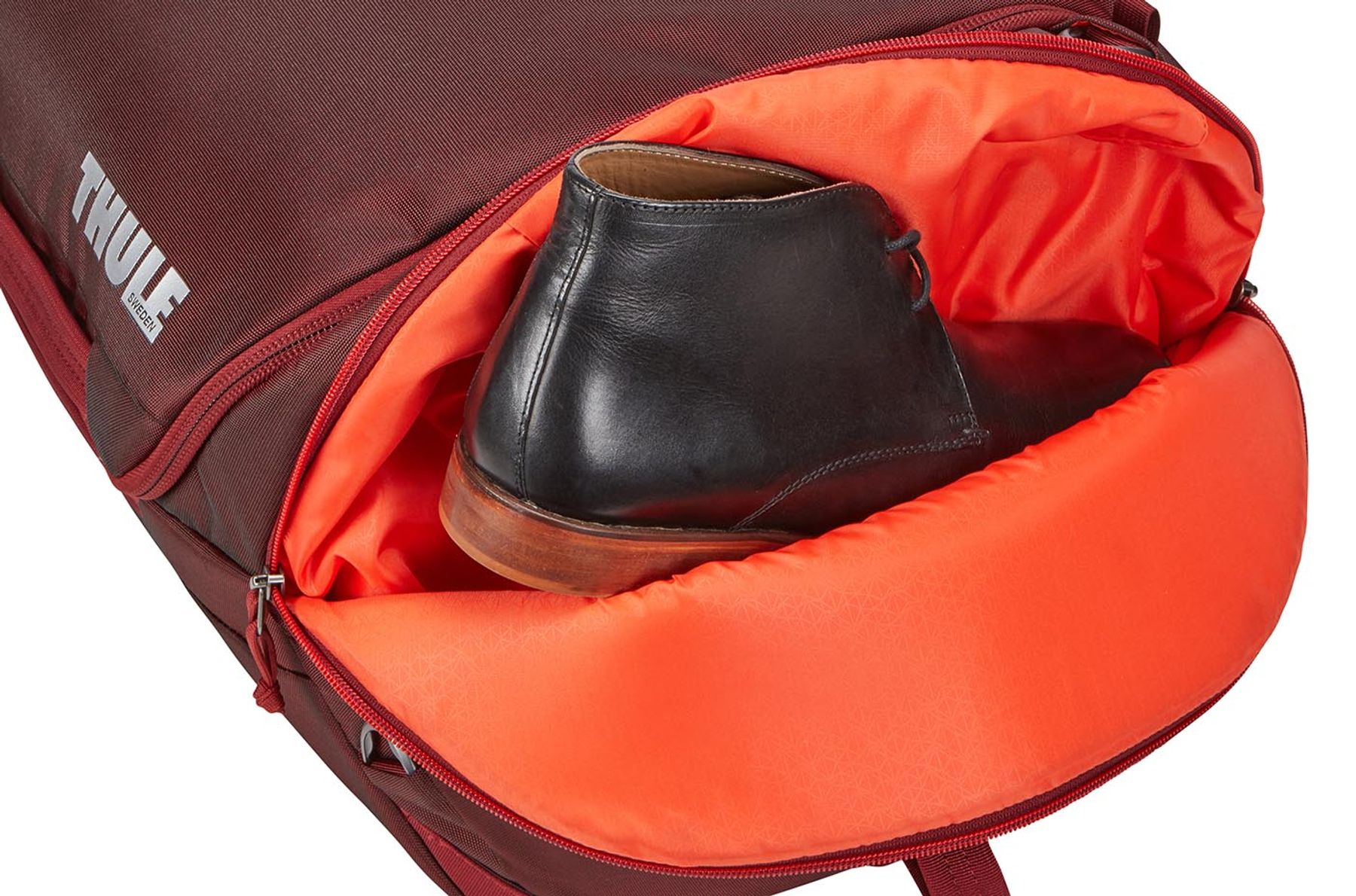 thule subterra duffel 60l