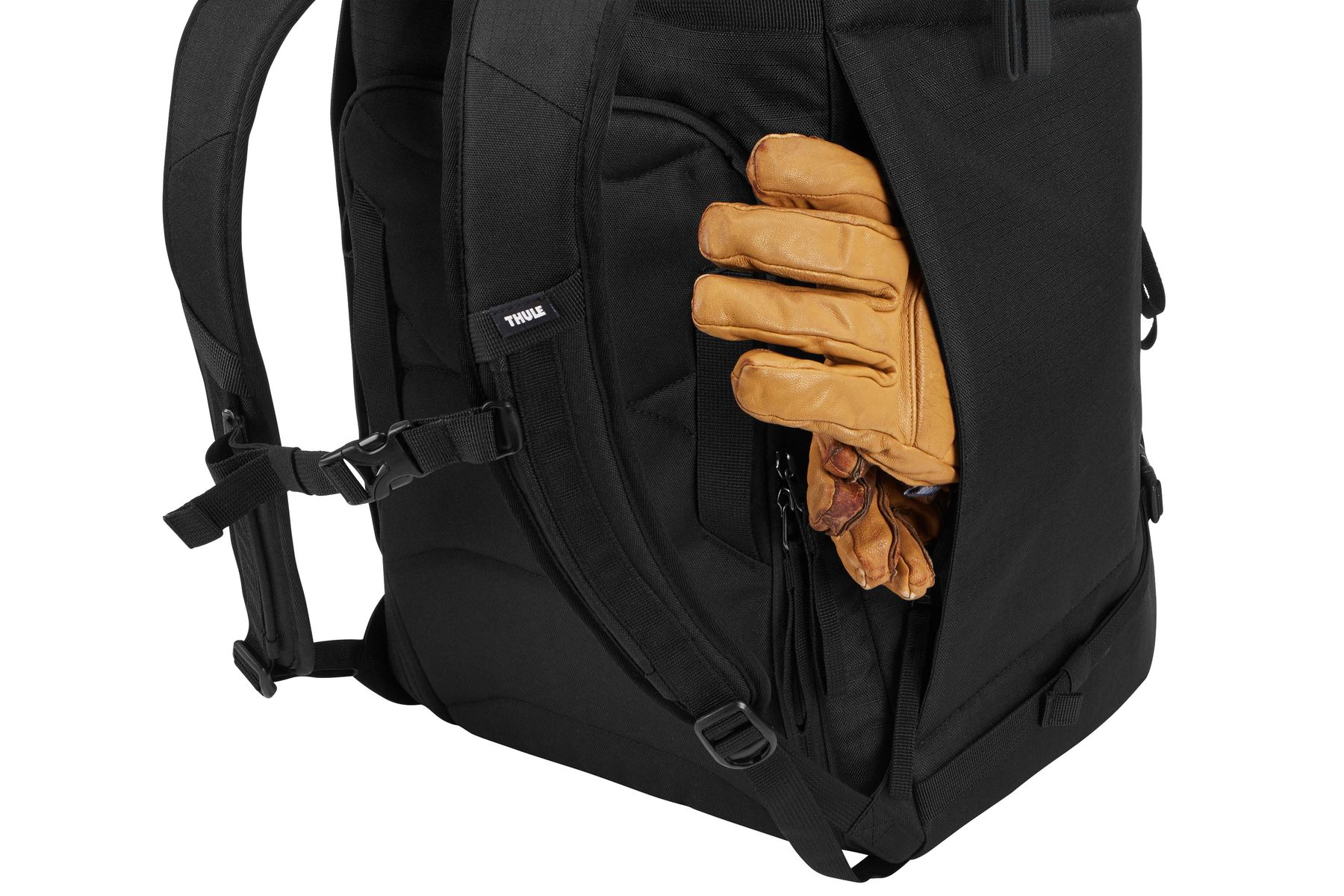 thule roundtrip boot backpack