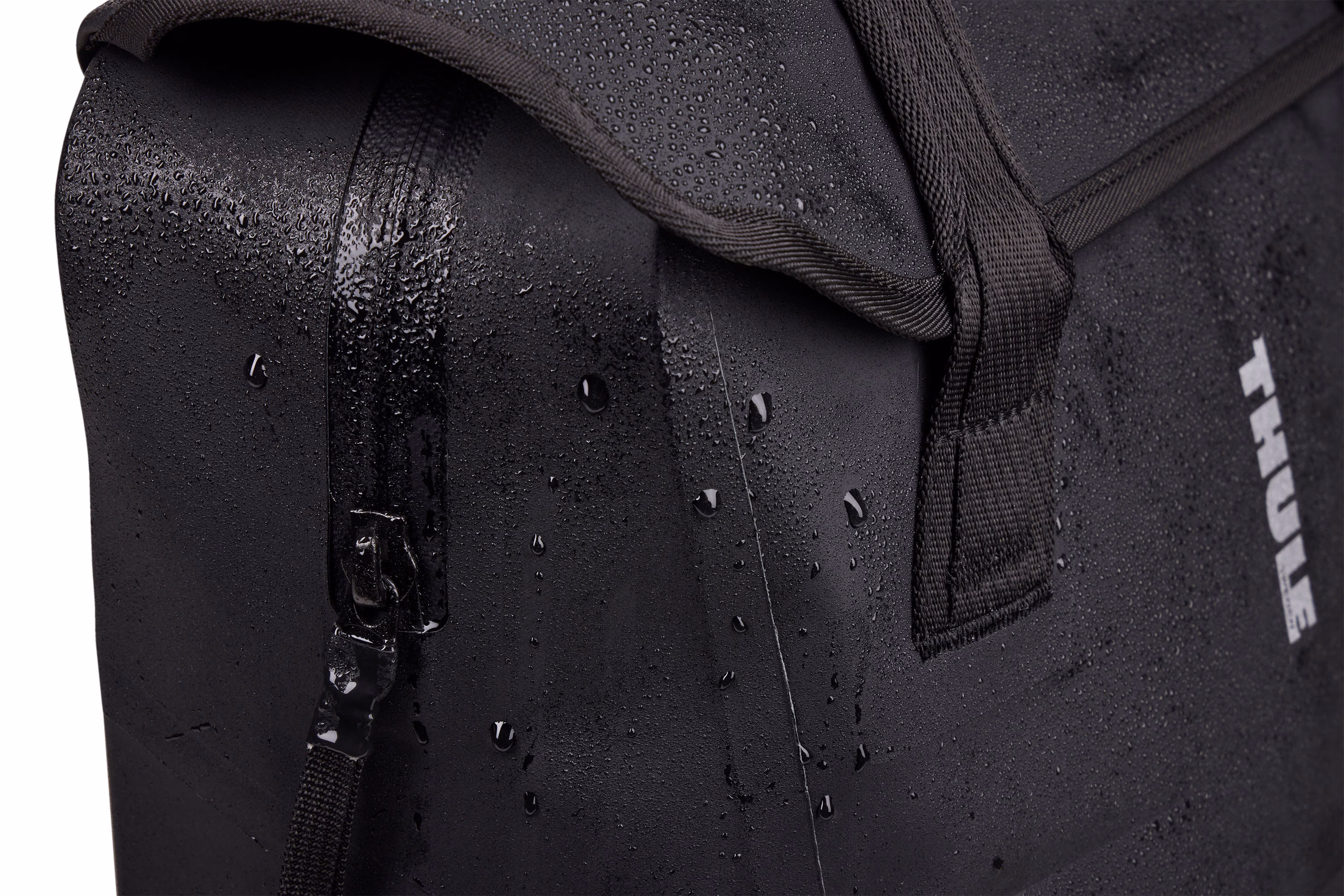 Thule Shield pannier with InLock 23L black